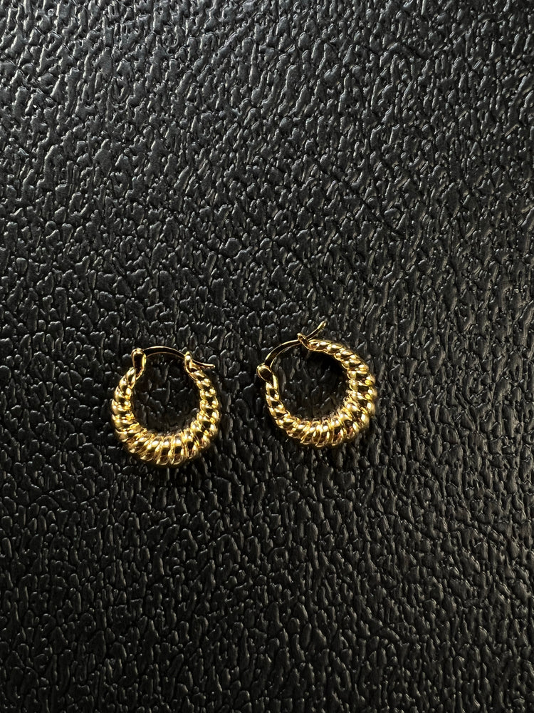 Shrimp Hoops earring