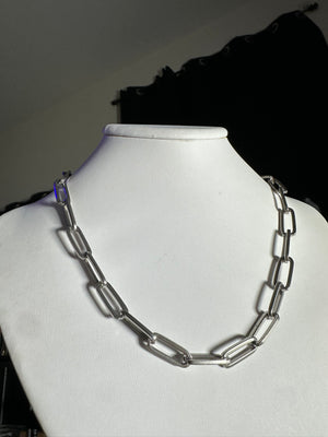 
                  
                    Silver Paper clip Necklace Bracelet
                  
                