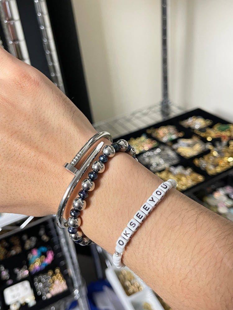 Midnight pearls bracelets