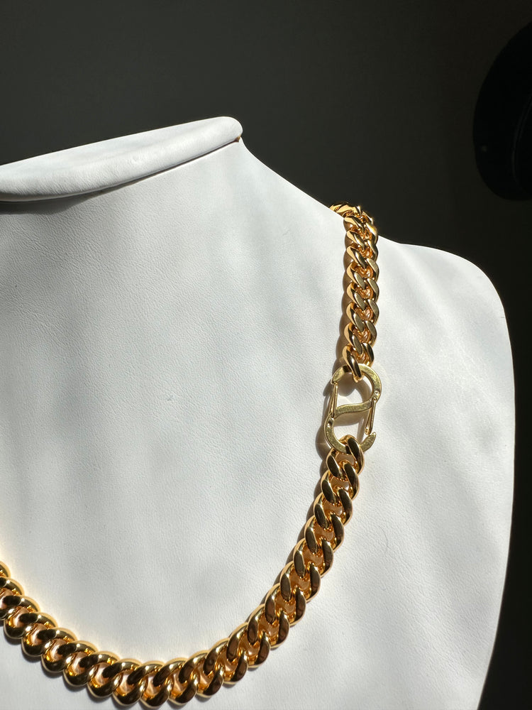 
                  
                    The Curb Necklace
                  
                